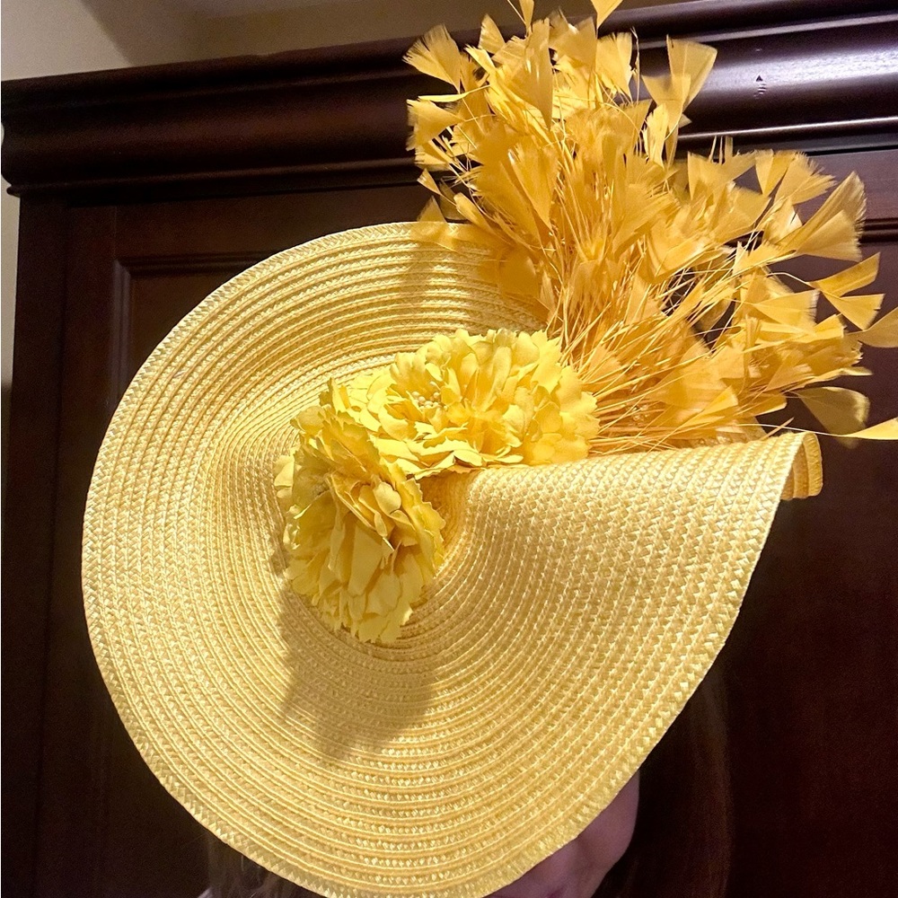 Kentucky Derby or Ascot Hat, Fascinator — Sunny Yellow